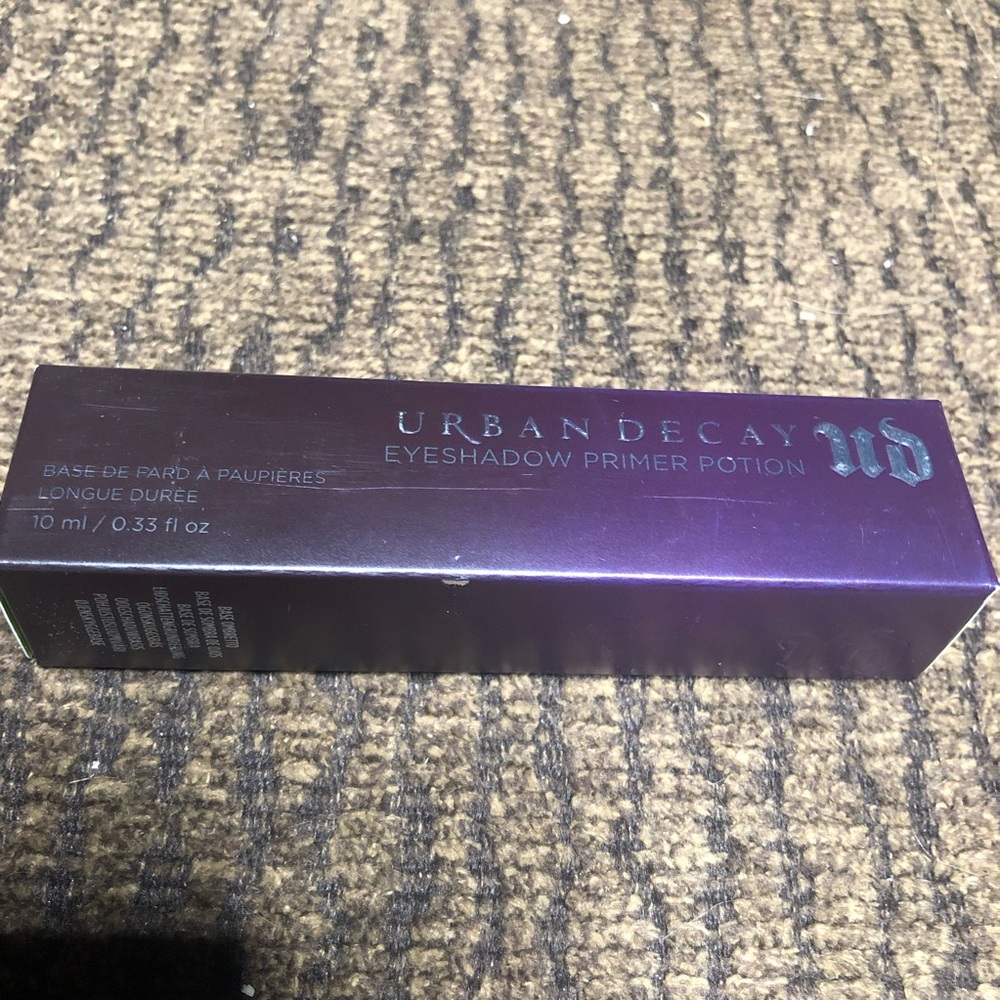 Brand New Eyeshadow Primer Potion